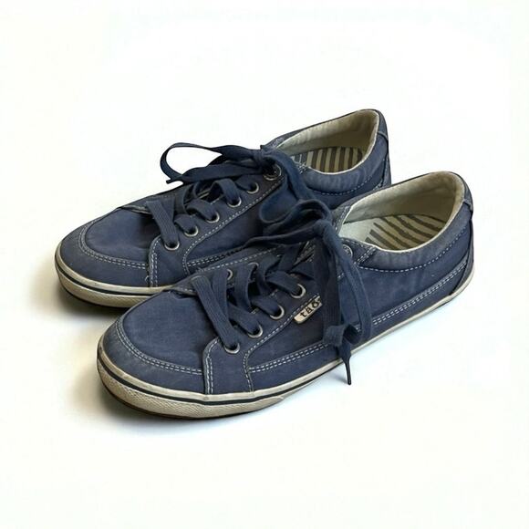 Taos Blue Moc Star Lace Up Low Top Sneakers - Picture 1 of 9